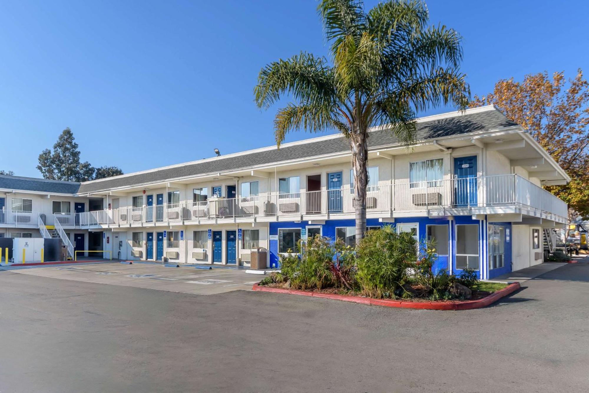 Motel 6 Hayward, Ca- Silicon Valley Gateway Exterior photo