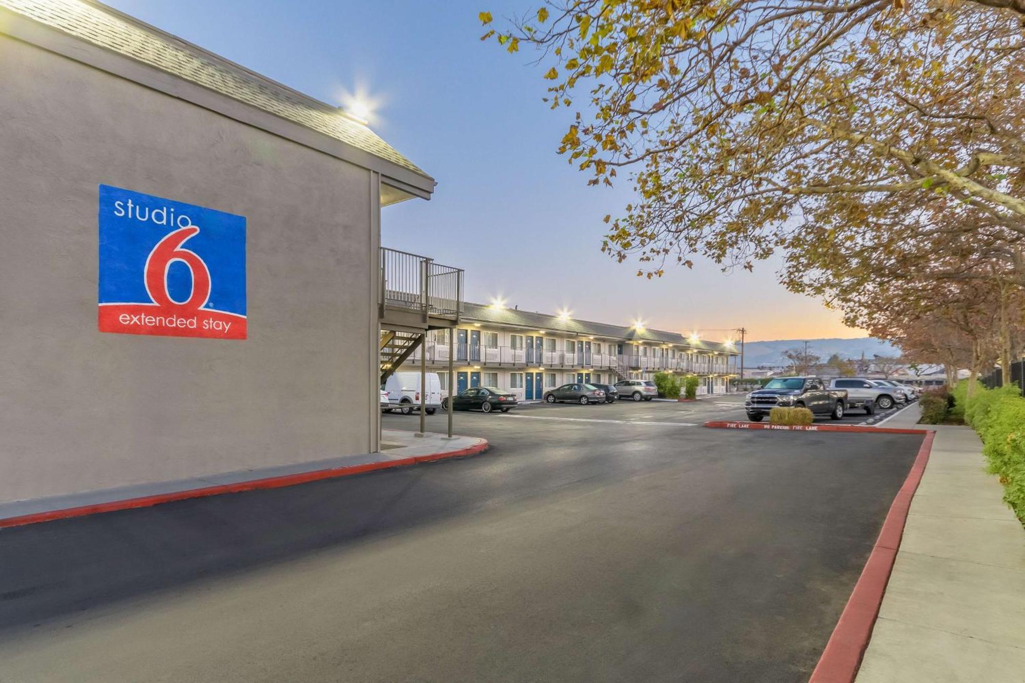 Motel 6 Hayward, Ca- Silicon Valley Gateway Exterior photo